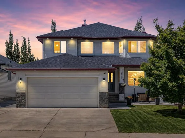 382 E Cove Rd, Chestermere, AB T1X 1J6