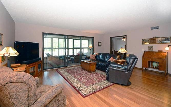 1st image of 3090 Lexington Ave N APT A1