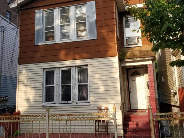 8634 77th St, Woodhaven, NY 11421