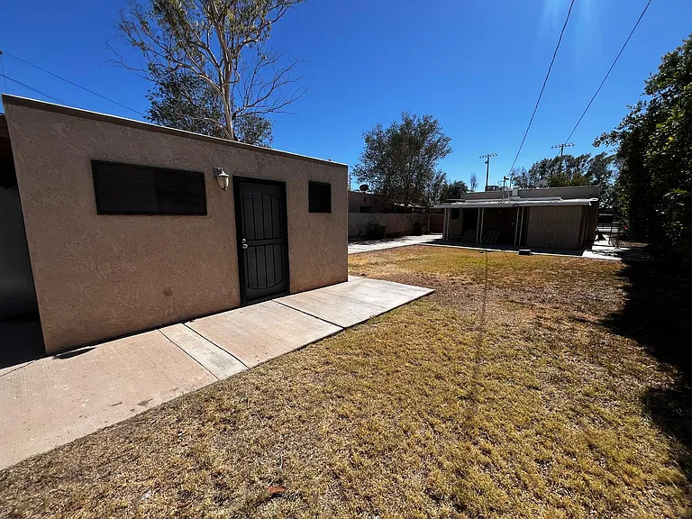 1270 W Brighton Ave — Photo 16