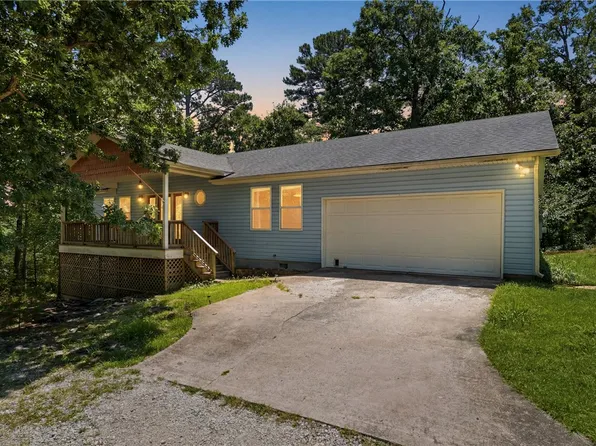 3 Richard Cir, Eureka Springs, AR 72632