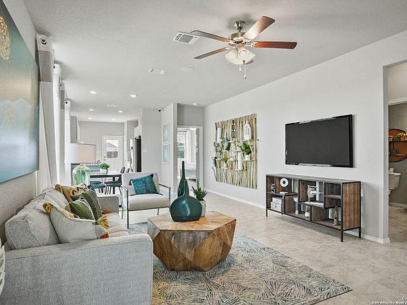 4th image of 4455 Tourmaline Way