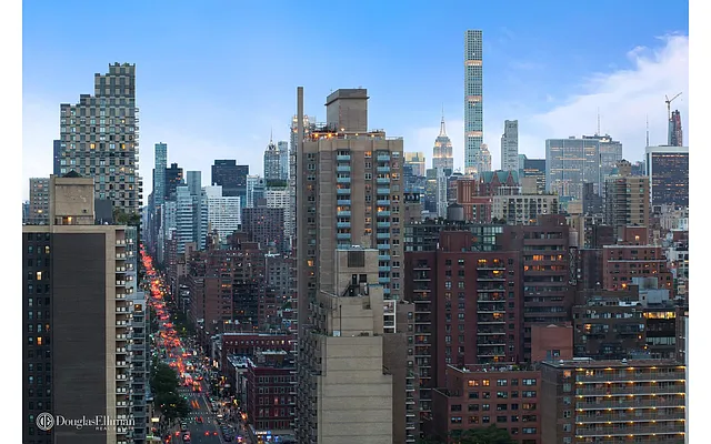 Rented by Douglas Elliman | media 23