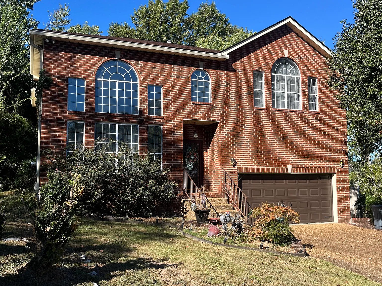 3 bed, 2.5 bath, 3585 sqft, $3,400 — Photo 1