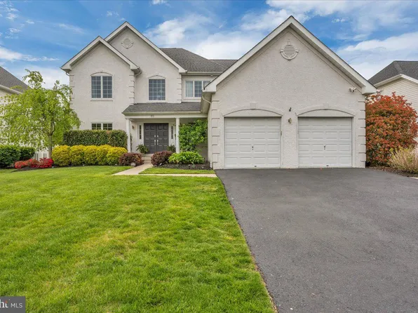 85 Brooks Rd, Moorestown, NJ 08057
