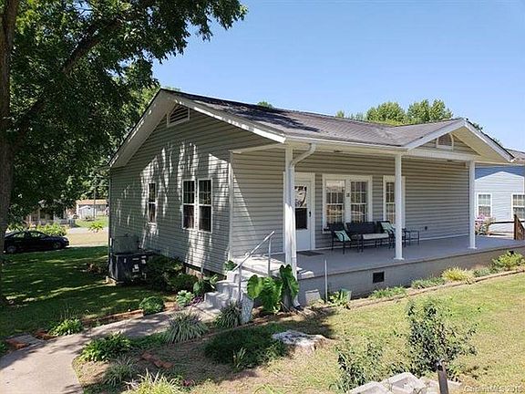 2nd image of 35 Park Dr