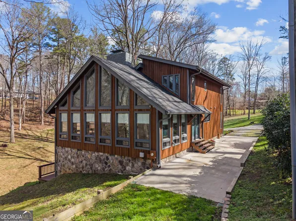 5530 Bourbon Dr, Gainesville, GA 30506