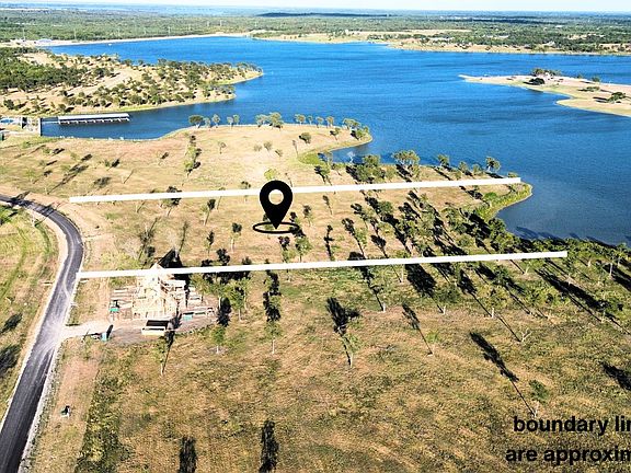 4th image of 212 Waterfront Club Dr