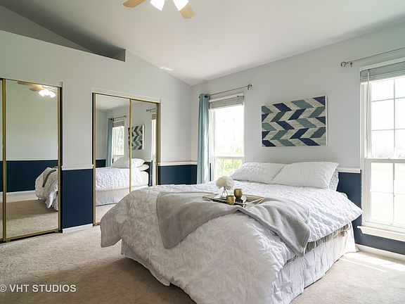 5th image of 1471 Golfview Dr