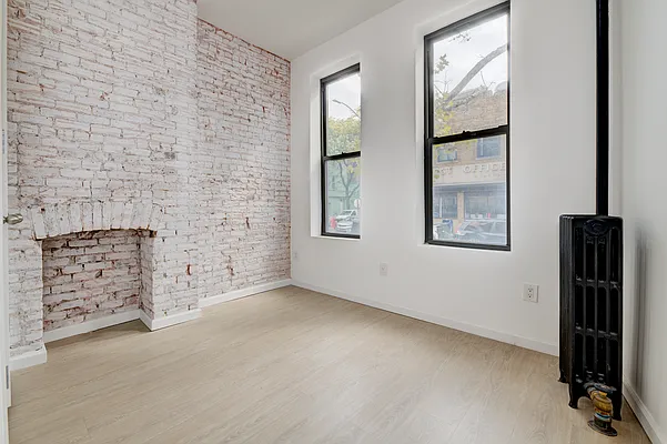 Rented by REAL New York | media 7