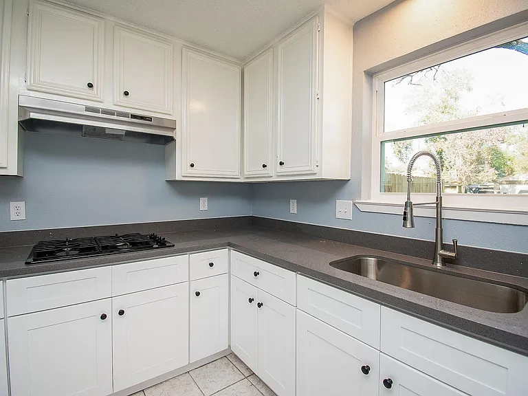 16419 N Bend Dr — Photo 13
