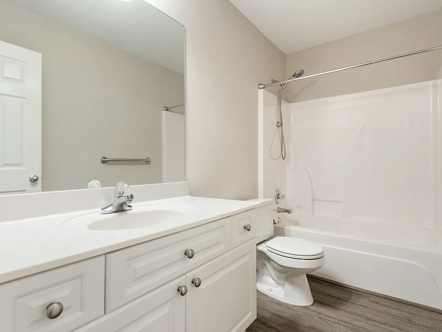 2 bed, 1358 sqft, $1,700 — Photo 3