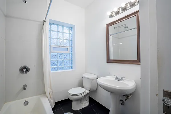 1335 W Norwood St #1 — Photo 9