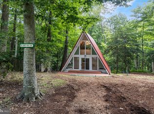 953 Santa Rosa Ln, Lusby, MD 20657