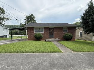 410 Clifty St, Harriman, TN 37748