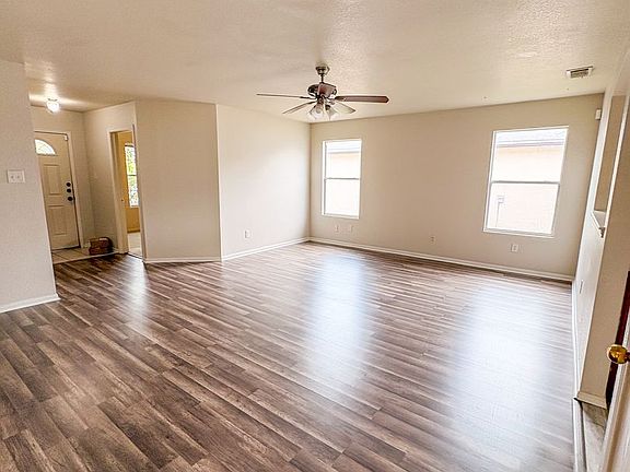 3rd image of 2909 Blackburn Dr