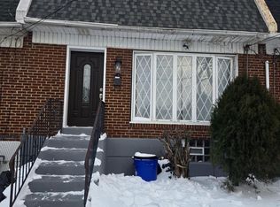 2406 S 12th St, Camden, NJ 08104