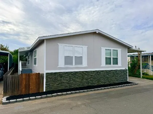 8222 Tiki Ln, Sacramento, CA 95828