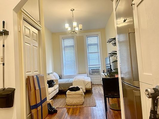 5th image of 414 E 78th St APT 1A