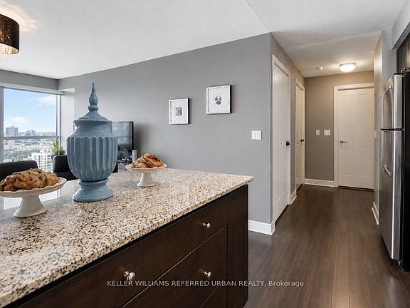 5th image of 100 Western Battery Rd Unit 1803