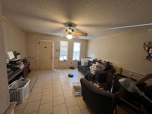 4th image of 611 Carrollton Ave APT B