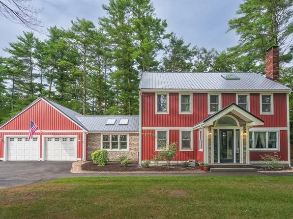 11 Beaver Dam Rd, Carver, MA 02330