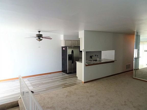 2nd image of 20131 Willow Dr #32