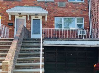 59-54 68th St, Flushing, NY 11378