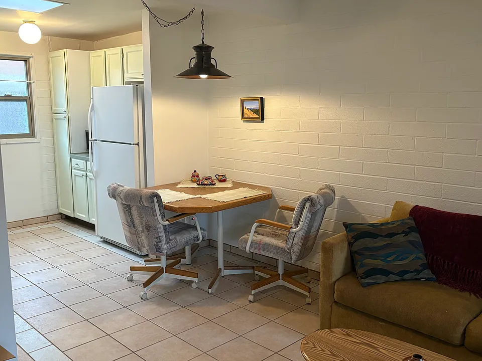 469 S Paseo Lobo