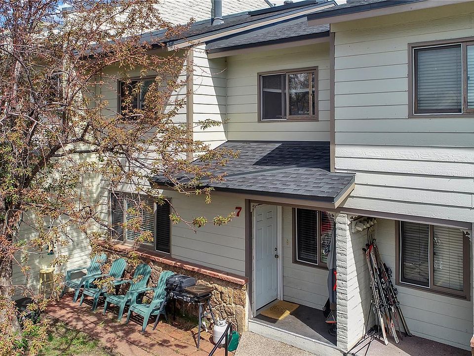 1st image of 7 Sequoia Ct