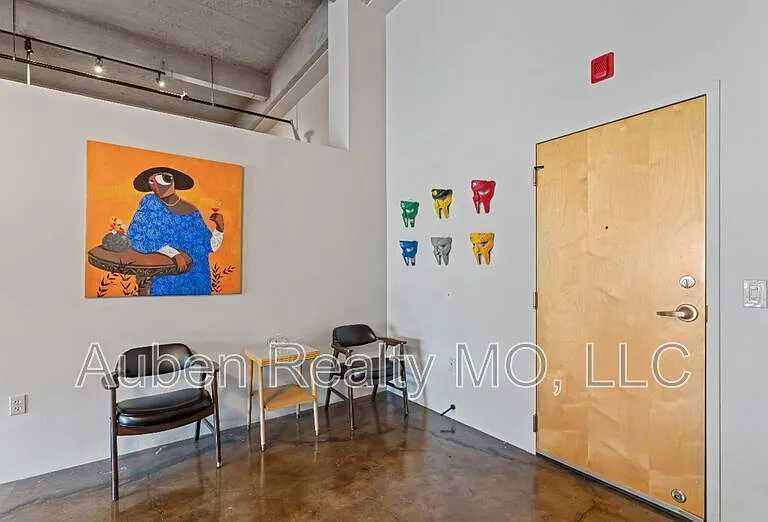360 W Pershing Rd #330 — Photo 11