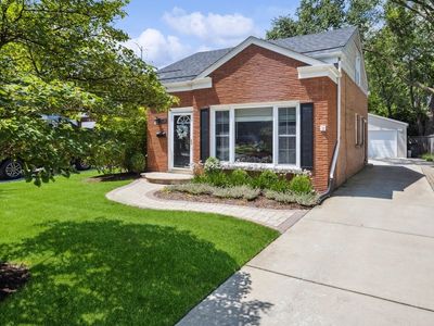 708 Long Rd, Glenview, IL, 60025