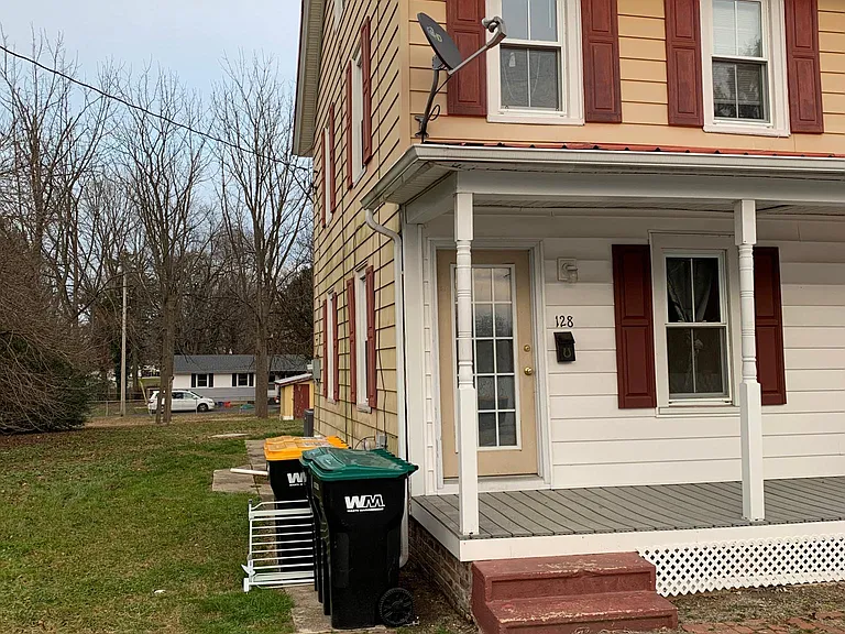 128 N Union St — Photo 3