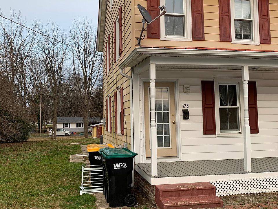 1st image of 128 N Union St
