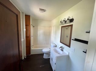 1344 S State Road 109 APT 5, Albion, IN 46701