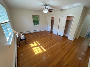 409 Lowell Ave #2, Newtonville, MA 02460