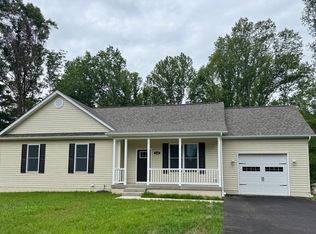 1362 Solomons Island Rd, Huntingtown, MD 20639