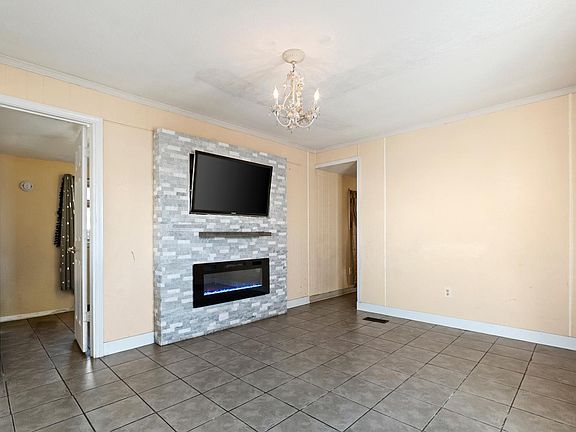 3rd image of 1153 Rumrill Boulevard #55