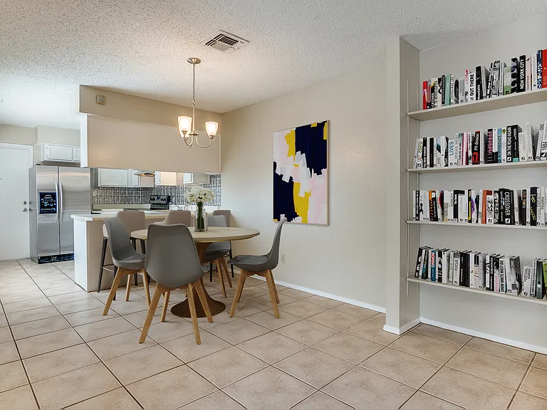 4817 Fletcher Ave — Photo 4