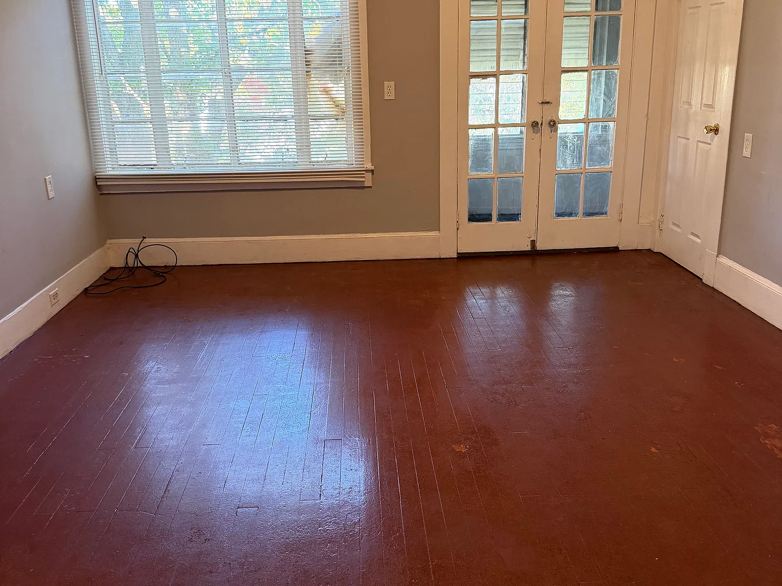 3 bed, 1200 sqft, $2,195 — Photo 4