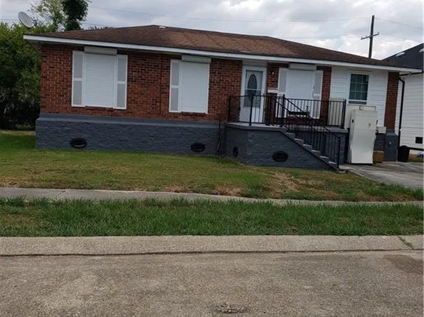 9404 Cabildo Ln, Westwego, LA 70094