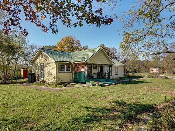 2nd image of 8065 N Farm Road 43