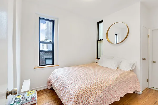 Rented by Yuan Jessica Chuang, LREB | media 15