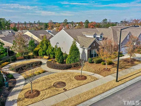 2nd image of 1107 Gaston Manor Dr