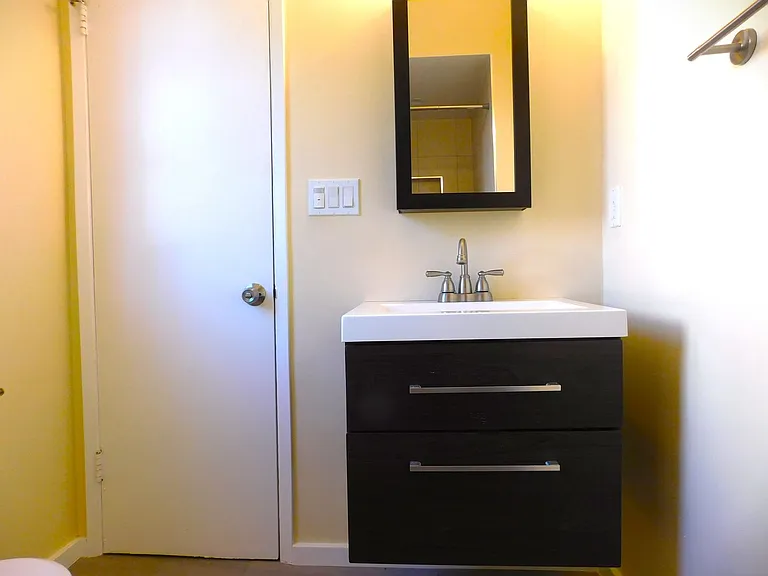8109 Brimfield Ave — Photo 6