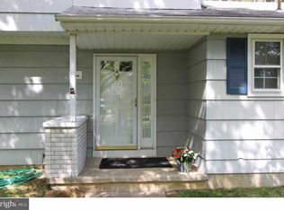1 Kent Ln, East Windsor, NJ 08520