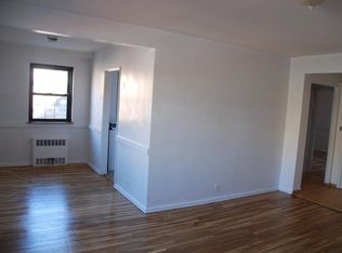 7924 149th St, Kew Gardens Hills, NY 11367