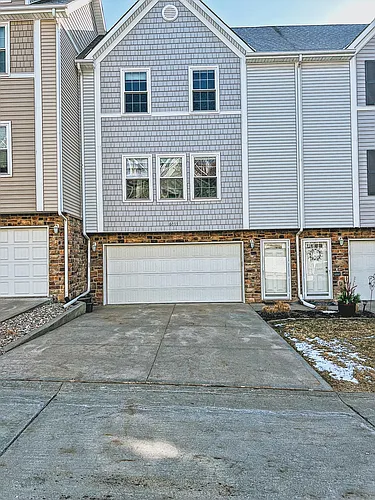 6035 N 167th Ct Photo 1