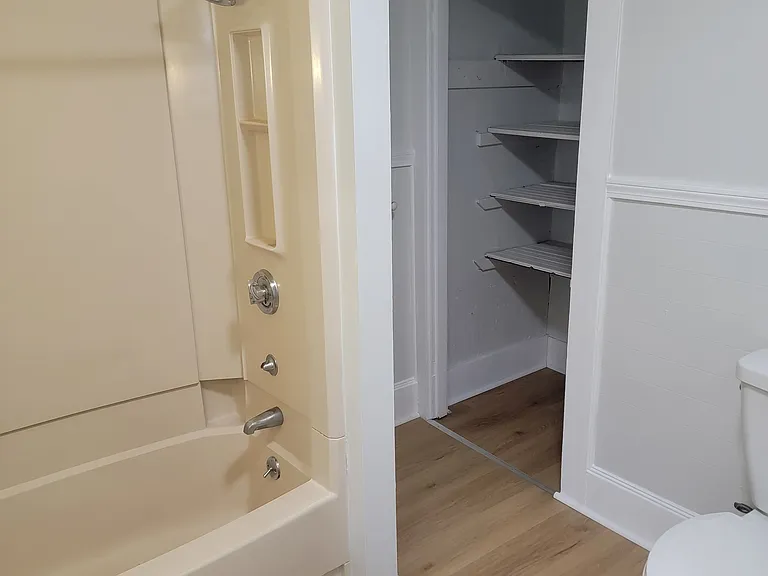 182 Lincoln St #2 — Photo 3