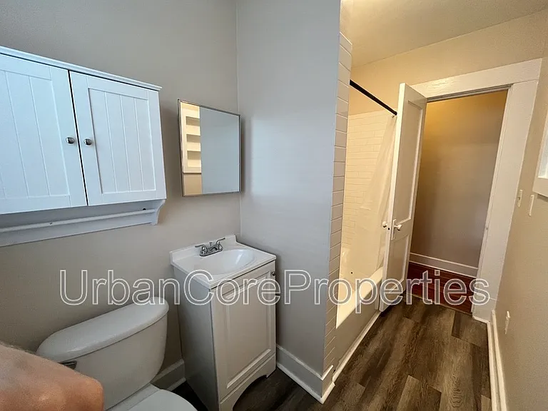 249 4th Ave N #3 — Photo 7